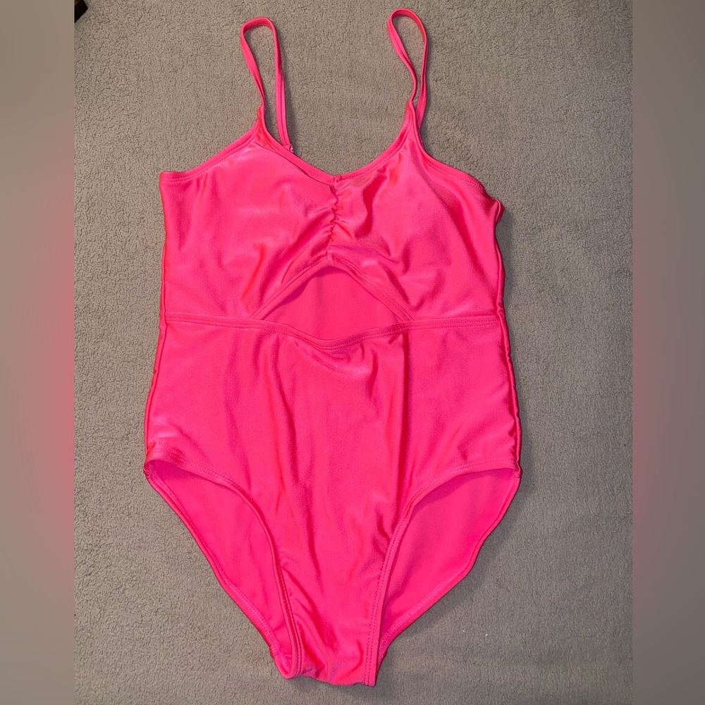 Girls 1 piece swim Hot Pink Size XL(14)